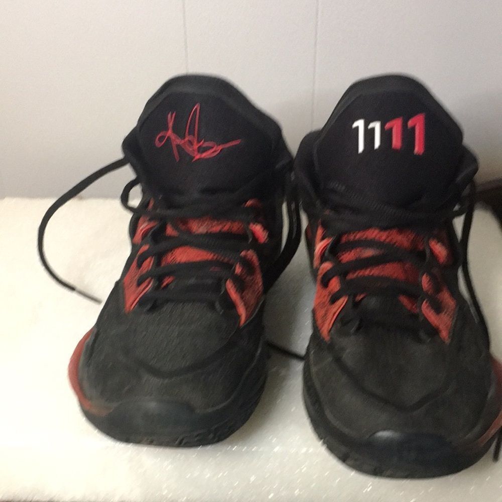 Nike Kyrie infinity Bred Shoes